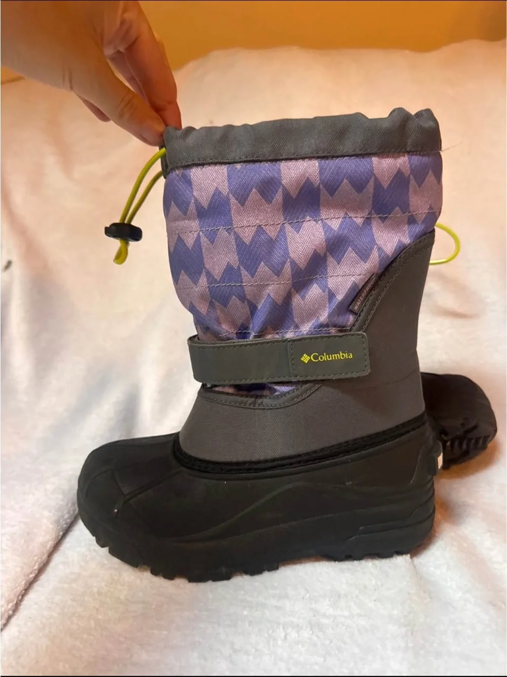 Columbia Kids Gray and Purple Patterned Snow Boots